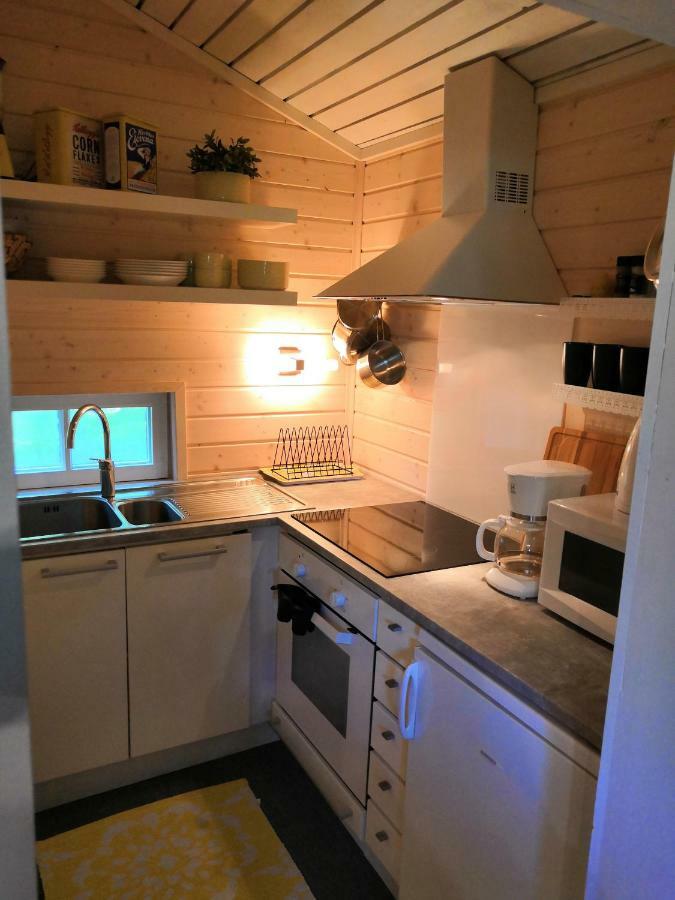 Отель Koljonvirran Lomamoekit Иисалми Экстерьер фото